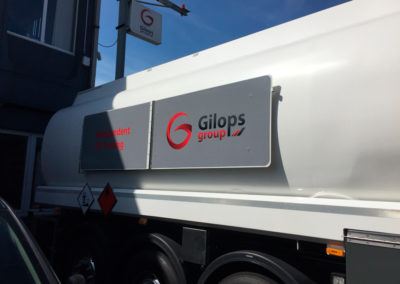 Lettrage de camion pour la société Gilops